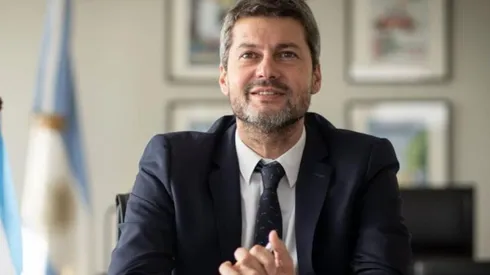 Matías Lammens confirmó las posibles fechas sobre la vuelta del público a las canchas de fútbol