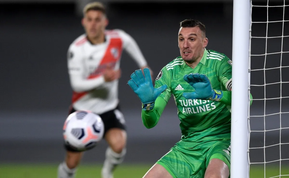 Franco Armani fue el mejor de River esta noche frente a Atlético Mineiro
