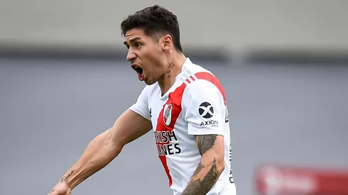 Repasá los gritos de Cachete con la banda roja.