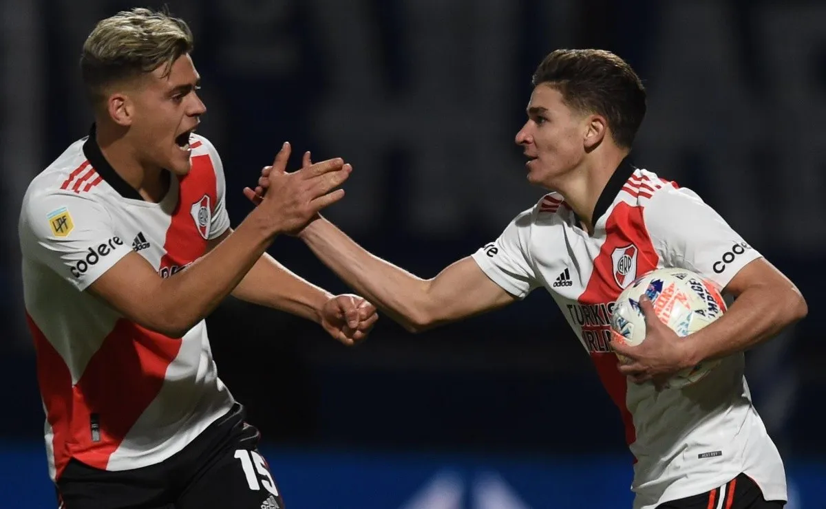 Julián Álvarez fue el punto más alto de un River que no pudo brillar en Mendoza.