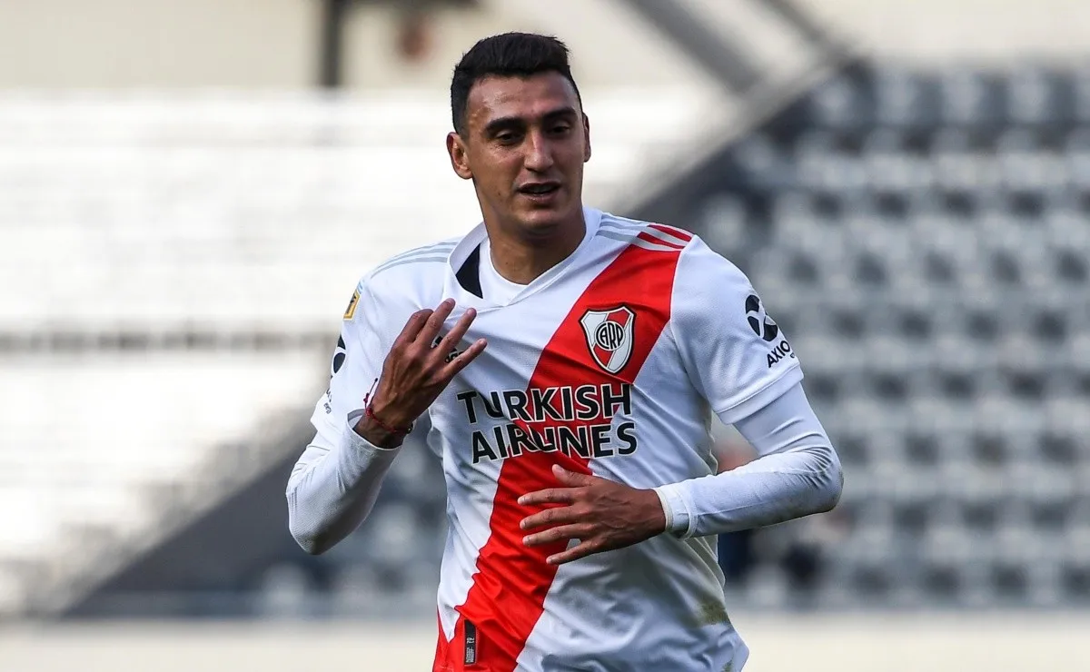 Gallardo recibió la buena noticia del alta médica del cordobés.