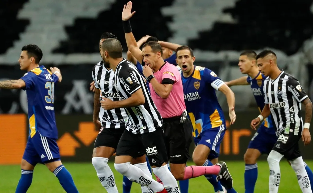 Atlético Mineiro será sancionado como club en general y su presidente en particular.
