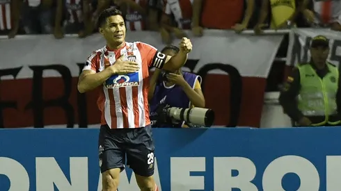 El colombiano abandonó Junior y está muy cerca de firmar en su nuevo club.