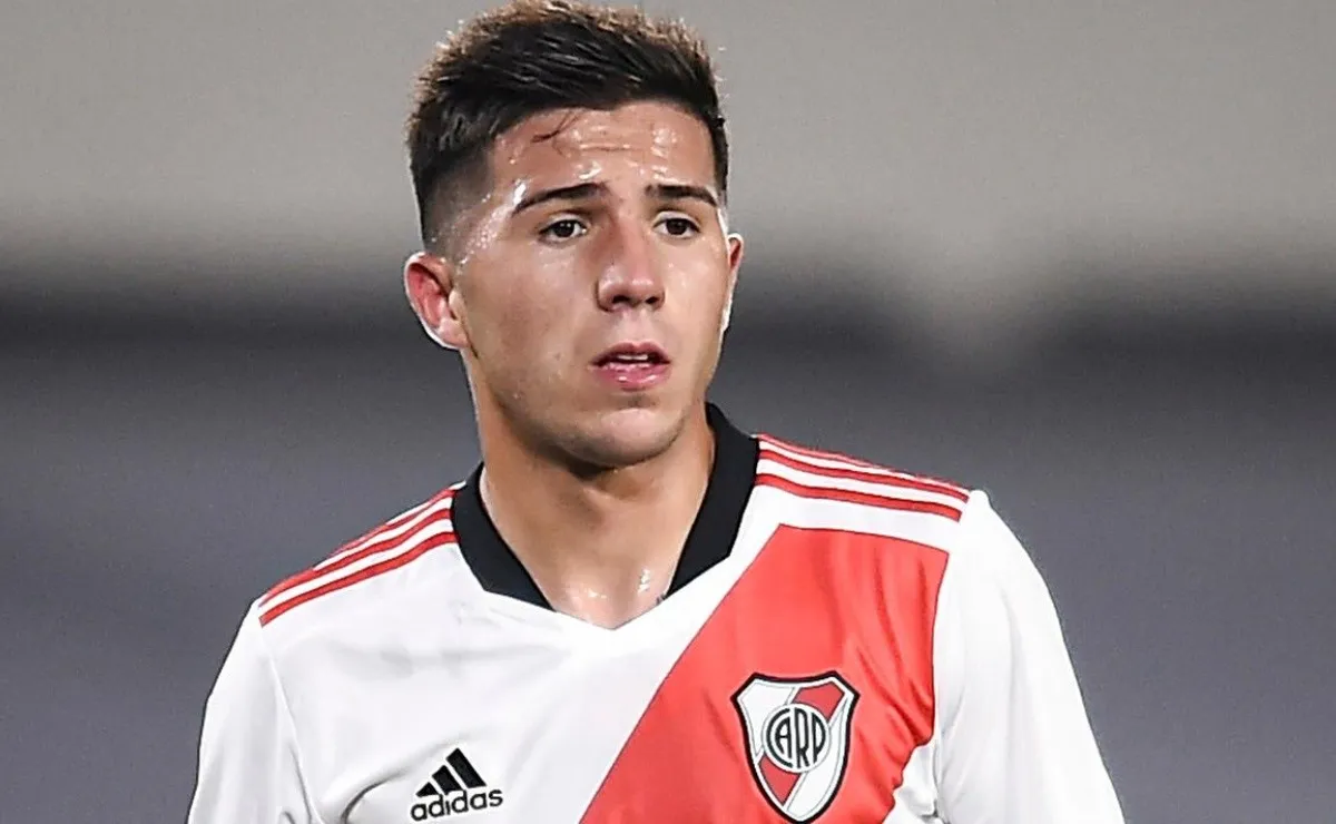 River recibe a Huracán a partir de las 18 horas en el Monumental por la cuarta fecha de la Liga Profesional, el encuentro será relatado por Atilio Costa Febre.