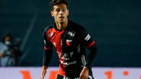 Cristian Ferreira, ex volante de River, convirtió un golazo de tiro libre para el triunfo de Colón ante Godoy Cruz por la Liga Profesional.