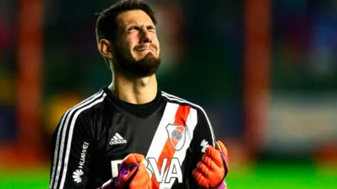 Augusto Batalla, arquero que todavía pertenece a River, firmó su contrato con San Lorenzo, club en el que jugará a préstamo en los próximos 18 meses.