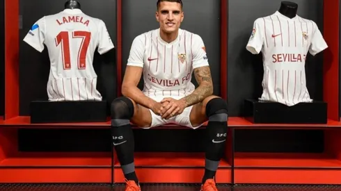 Erik Lamela firmó su contrato con el Sevilla