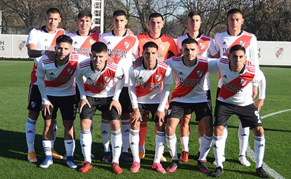 River enfrenta a Unión de Santa Fe por la segunda fecha del Torneo de Reserva este viernes por la mañana en el River Camp.