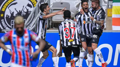 Atlético Mineiro, próximo rival de River en la Copa Libertadores, le ganó 3 a 0 a Bahía por la fecha número 13 del Brasileirao con dos goles de Hulk y otro de Nathan.