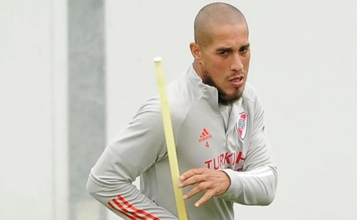 Jonatan Maidana deberá cumplir la segunda fecha de suspensión frente a Argentinos.