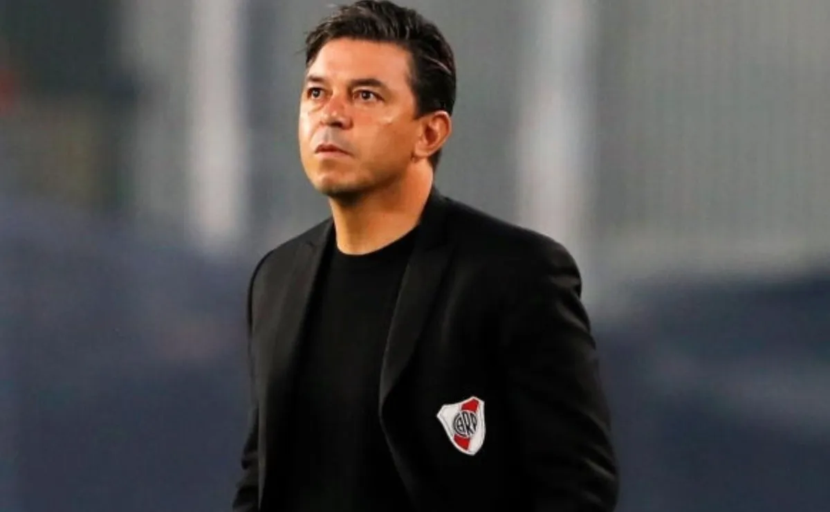Marcelo Gallardo evalúa la posibilidad de cambiar el esquema táctico