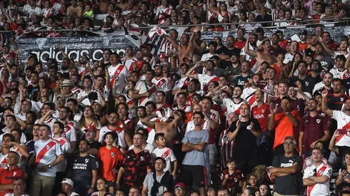El hincha del Millonario anhela con poder volver a las tribunas del Monumental.