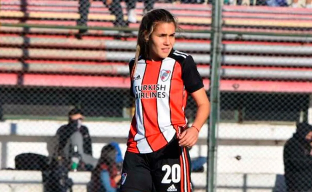 Victoria Costa juega como extremo, llegó a River a mediados de 2020 y en los últimos partidos se convirtió en una jugadora fundamental para el equipo de Daniel Reyes.