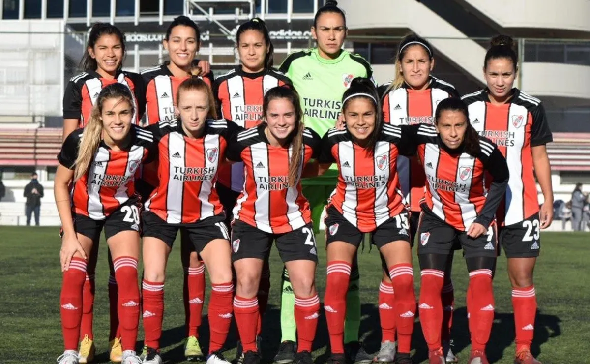 River enfrentó a Gimnasia por los cuartos de final del Torneo Apertura y ganó por 5 a 1, Lezcano, Pereyra, Morcillo y Costa (2) las autoras de los goles.