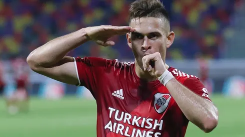 Rafael Santos Borré, que quedo libre de River el pasado 30 de junio continuará su carrera en el Eintracht Frankfurt de la Bundesliga, jugará la Europa League.