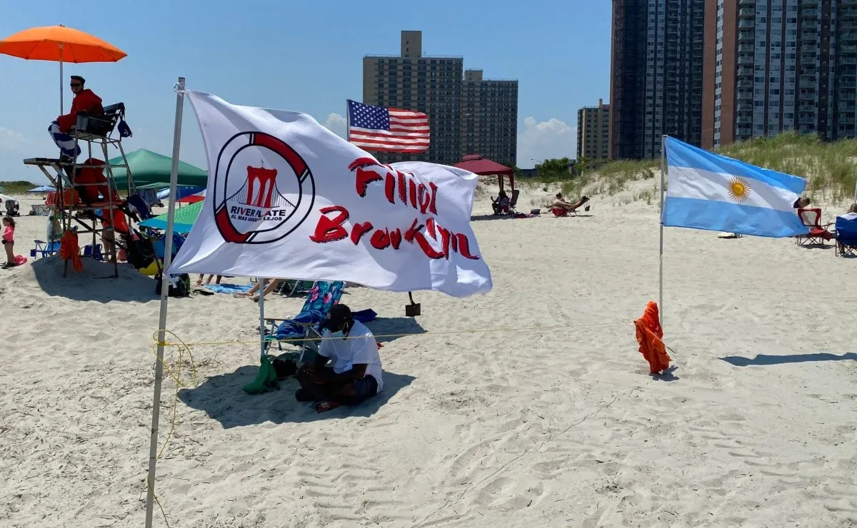 La Filial Brooklyn decoró una playa a todo River