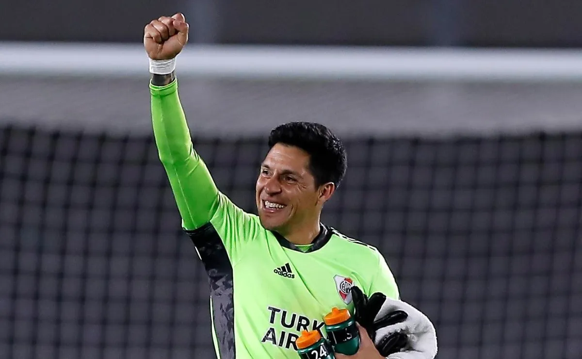 Enzo reveló todos los detalles de la noche en la que defendió el arco de River.