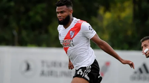 El colombiano está muy cerca de quedar con el pase en su poder.