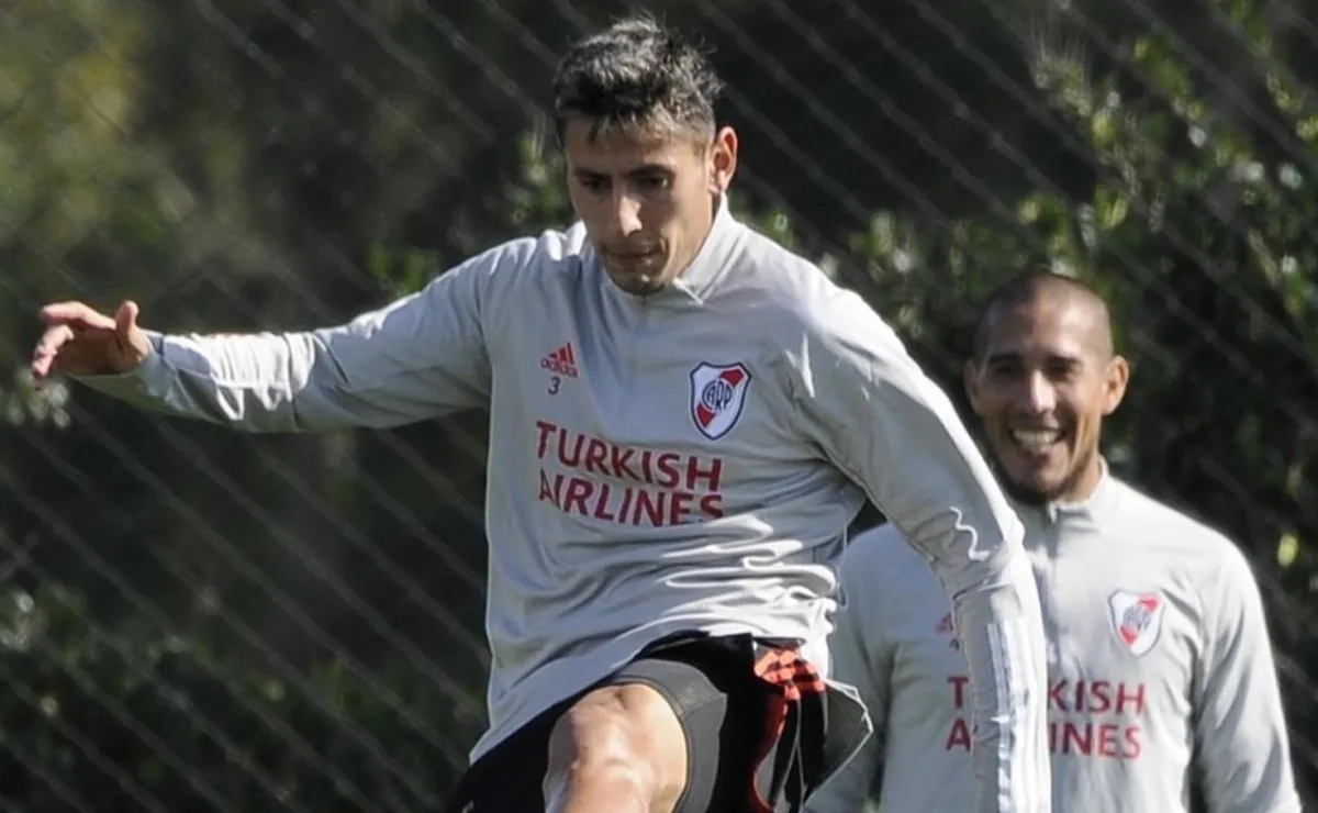 Este jueves todo el plantel de River será hisopado y viajarán mañana por la noche.