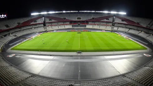 Se puso en funcionamiento el sistema de calefacción del Estadio Monumental, que funciona mediante cañerías que regular la temperatura del agua.