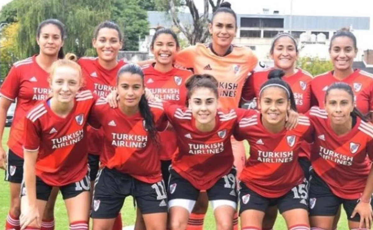 Las chicas de River vuelven este lunes a la competencia oficial.