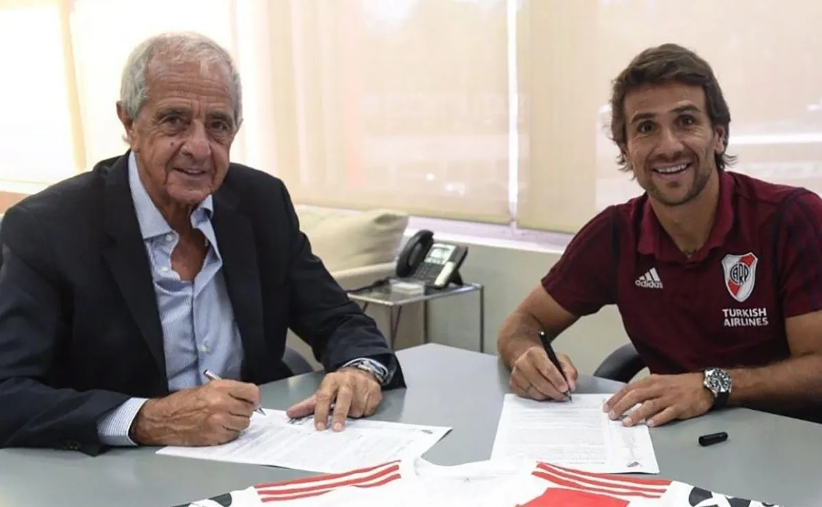 La última renovación de contrato de Ponzio había sido a mediados de 2020.