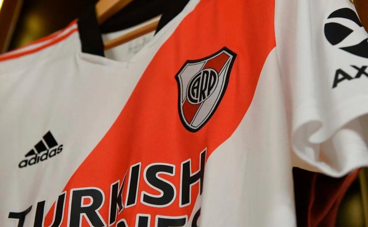 River cambiará de sponsor: Axion deja las mangas y llega Codere, que en 2022 reemplazará a Turkish Airlines en el pecho del Manto Sagrado.
