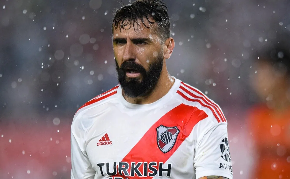 Lucas Pratto espera una confirmación para empezar con su rehabilitación