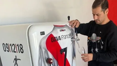 El uruguayo probando su nueva adquisición.