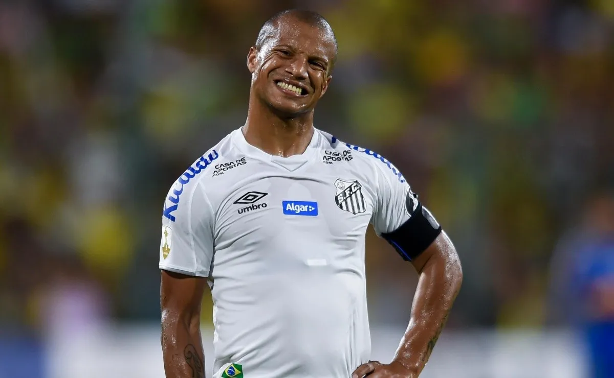 Sánchez disputó 103 partidos oficiales en Santos y marcó 26 goles.
