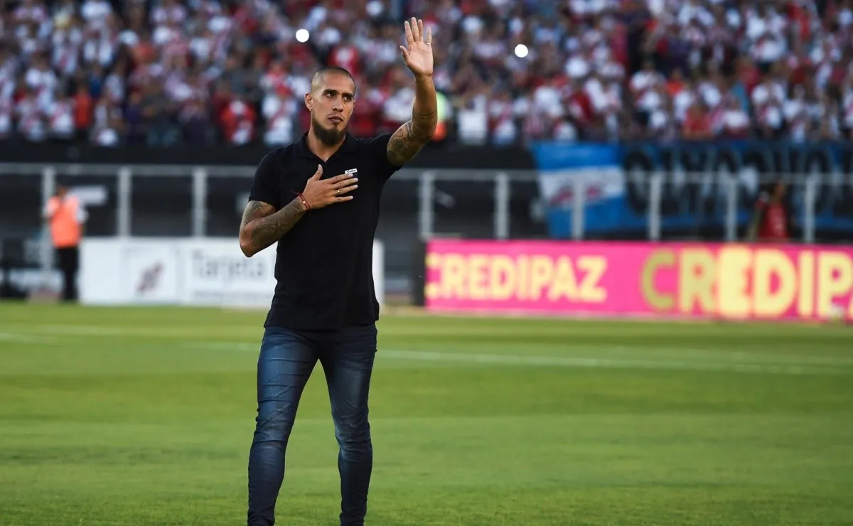 Jonatan Maidana, el ídolo de River que disfruta de ir a pescar en familia en sus ratos libres.