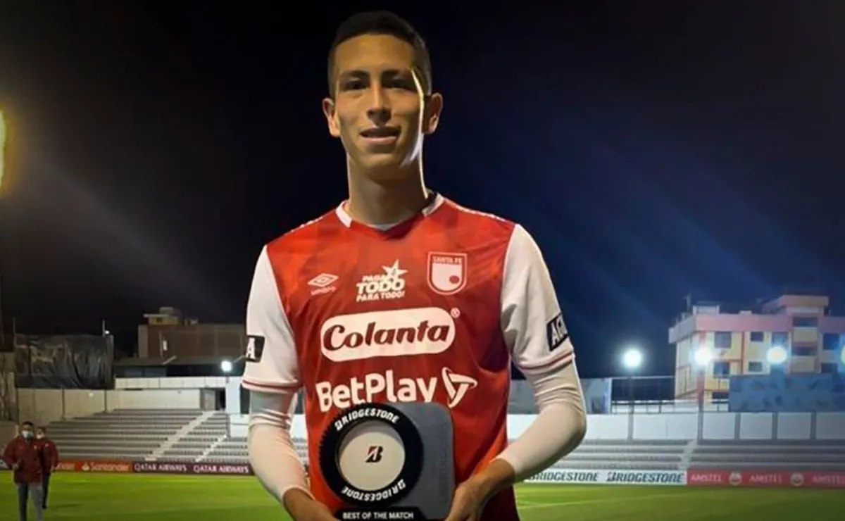 Alejandro Moralez salvó dos goles en la línea durante el partido con Junior.