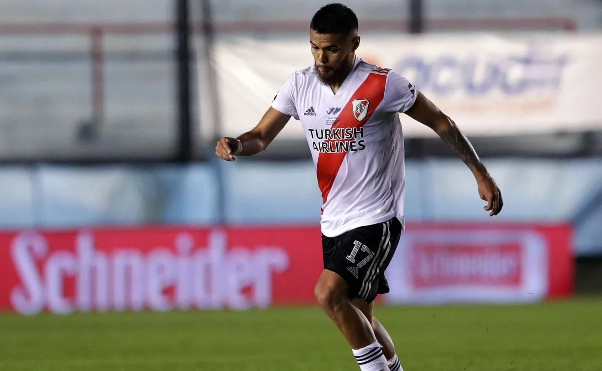 Paulo Díaz estará como mínimo un mes fuera de las canchas