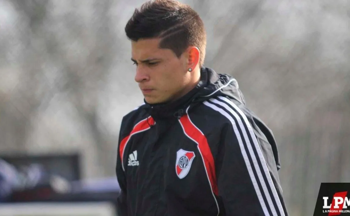 Juan Manuel Iturbe quedó libre de Pumas y su deseo sería volver a River donde ya tuvo un paso en 2013 y lo dirigió Ramón Díaz.