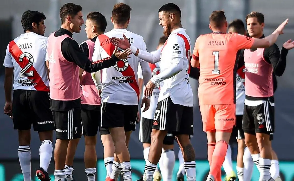 Veinte jugadores de River se encuentran cursando el Covid, quince de ellos podrían estar disponibles para el próximo martes cuando el Más Grande reciba a Fluminense.