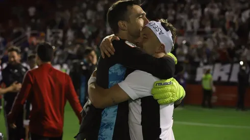 Marcelo Barovero celebra el ascenso del Burgos a la Segunda División de España. Otro ex River que ascendió fue Leonardo Pisculichi,