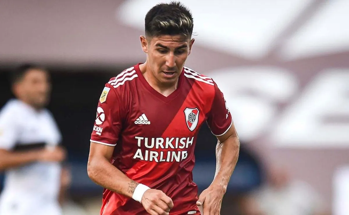 Agustín Fontana presentó síntomas compatibles con el Covid y se retiró del entrenamiento de este sábado. Sería el futbolista número 23 de River contagiado en la última semana.