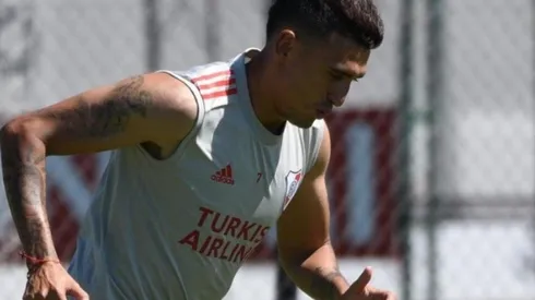 Matías Suárez es uno de los afectados que podría estar presente el martes frente a Fluminense