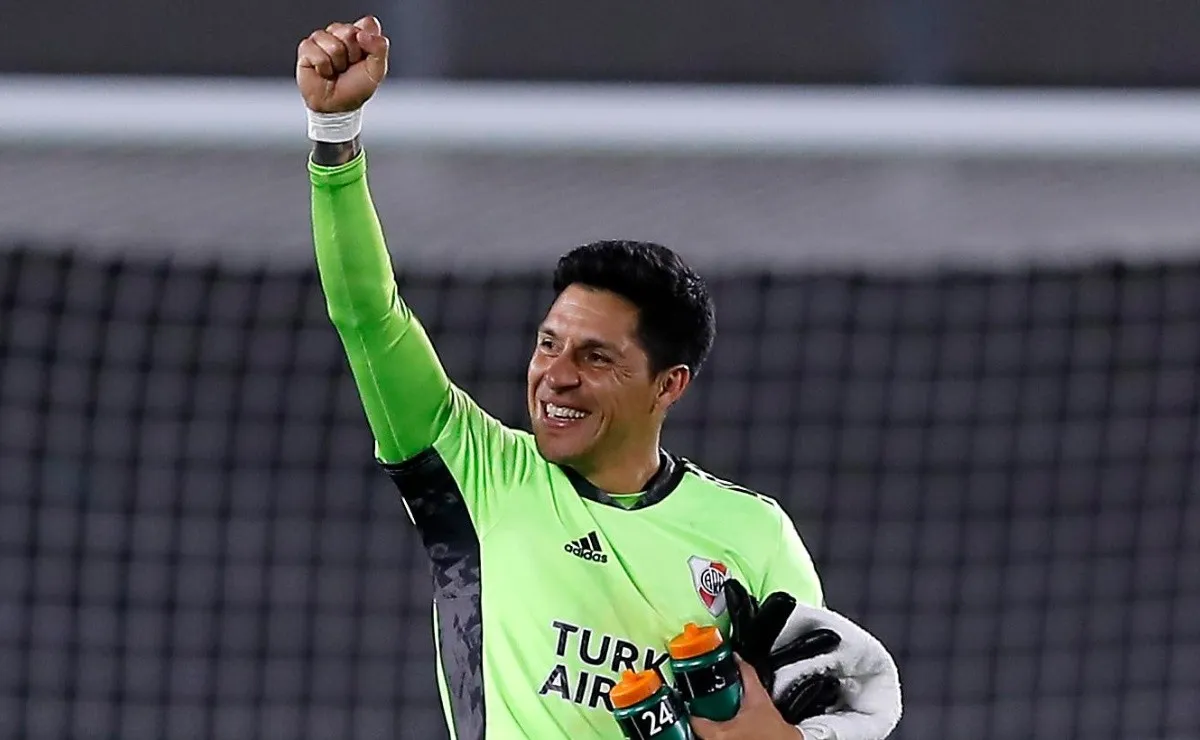 Enzo Pérez, feliz por la victoria de River