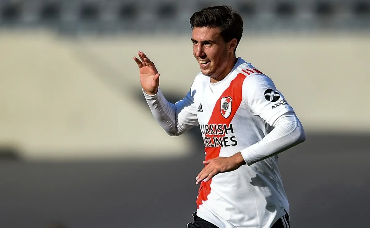José Paradela convirtió su segundo gol en River, pero antes de eso Marcelo Gallardo le había llamado la atención.