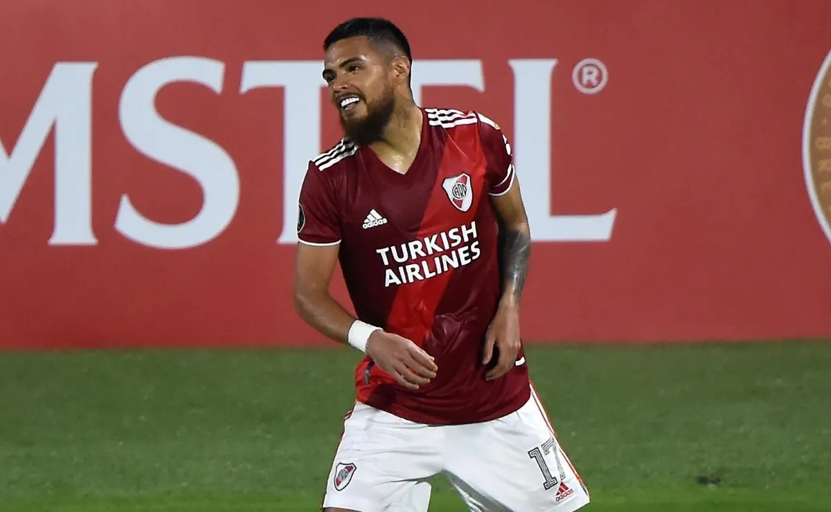 ¡Gritalo Paulo! El chileno marcó el empate agónico de River ante Junior en Barranquilla.