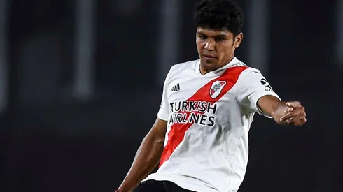 Robert Rojas es el futbolista que saldría si el Muñeco decide que River juegue con línea de cuatro en el fondo. En caso de jugar con tres centrales, el paraguayo sería el líbero.