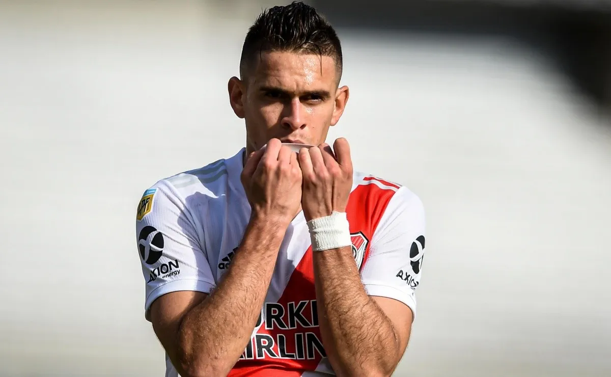 Rafael Borré volvió al gol en la victoria de River