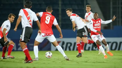 River e Independiente Santa Fe se enfrentan en Paraguay en la continuidad de la Copa Libertadores.