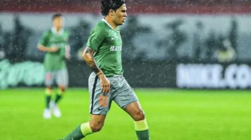 Juanfer fue suplente en la derrota del Shenzhen