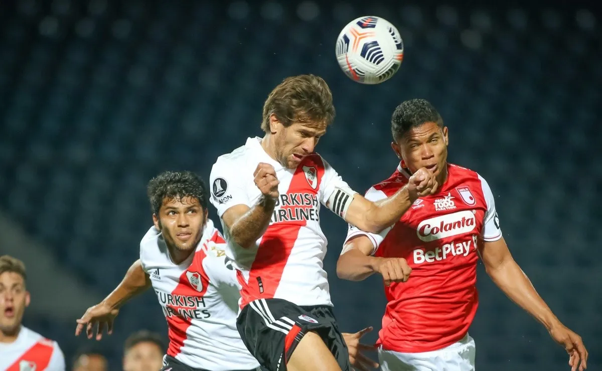 El Millonario se enfrenta con Independiente Santa Fe por la tercera jornada del Grupo D de la Copa Libertadores.
