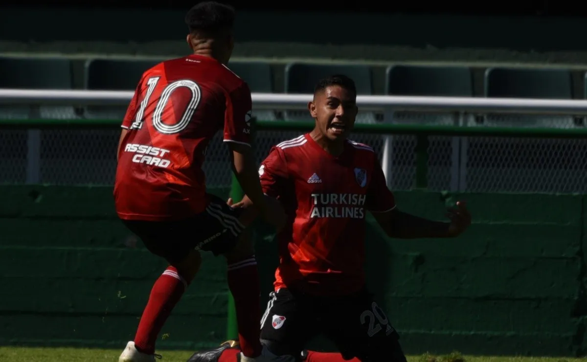 Al igual que ante San Lorenzo, River ganó su partido de Reserva de manera agónica. Tomás Galván hizo el primer y Daniel Lucero el segundo cuando el tiempo ya estaba cumplido.
