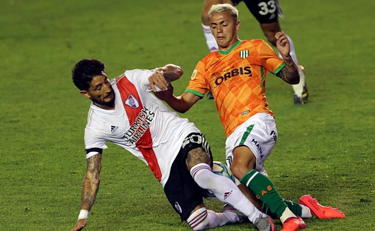 River visitará a Banfield en el Florencio Sola por la fecha número 12 de la Copa de la Liga Profesional el próximo domingo a partir de las 16.30 horas.