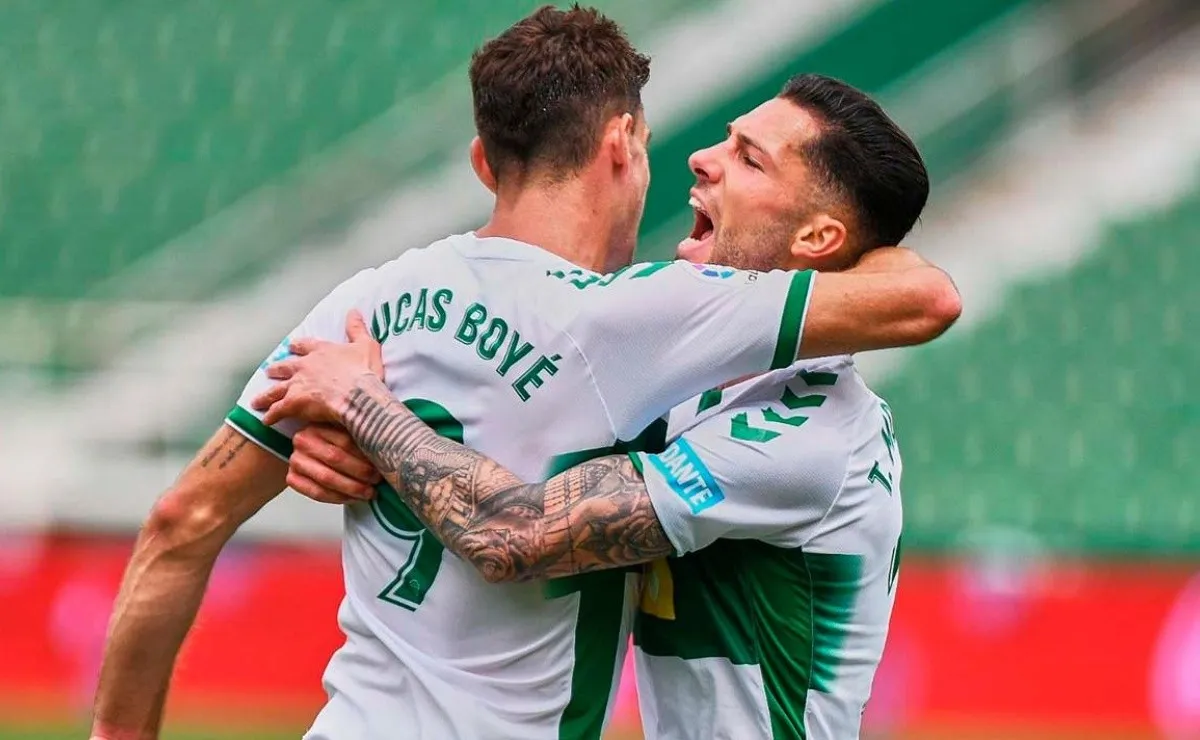 Lucas Boyé, el ex River que convirtió el único tanto del partido entre Elche y Levante y que hizo que su equipo salga de la zona de descenso en La Liga.