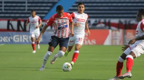 Junior de Barranquilla, próximo rival de River en la Copa Libertadores, venció a Independiente Santa Fe por 3 a 1 en la Primera División de Colombia.